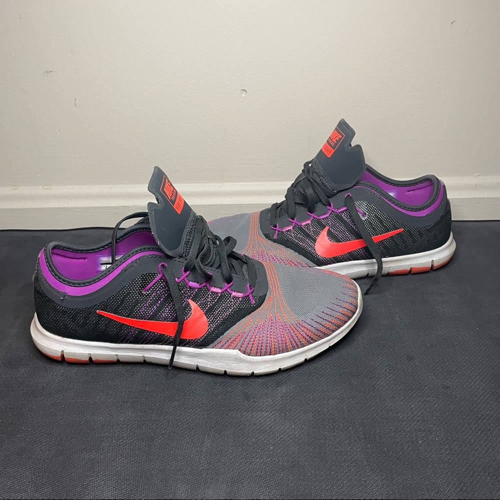 Nike Training Shoes ~ Flex Adapt ~ Size 8 Womens